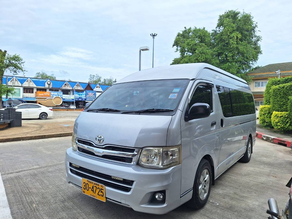 Autobús + Taxi + Ferry de Trang a Koh Lipe