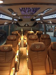 Daily Limousine VIP 18 Express inside photo