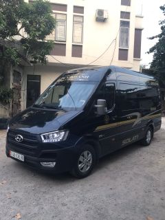 Duy Khanh Transport VIP 8 pax outside photo