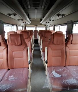 Shri Krishna Travels Cargo AC Seater Innenraum-Foto