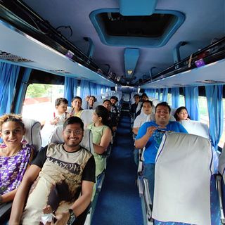Taj Express Bus AC Seater didalam foto