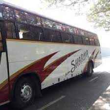 Shubhra Sharma Tourists AC Sleeper 外観