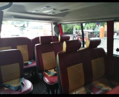 PGS Cambodia Minibus 15pax Innenraum-Foto