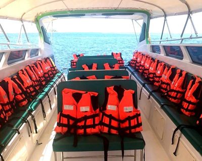 Koh Lanta Sea Tour Speedboat Inomhusfoto