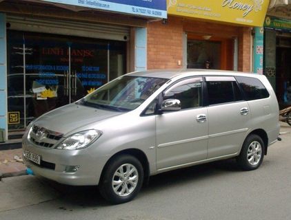 Dichung Minivan 4pax old outside photo