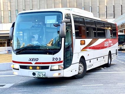Keio Dentetsu Bus Co XKE06 Intercity buitenfoto