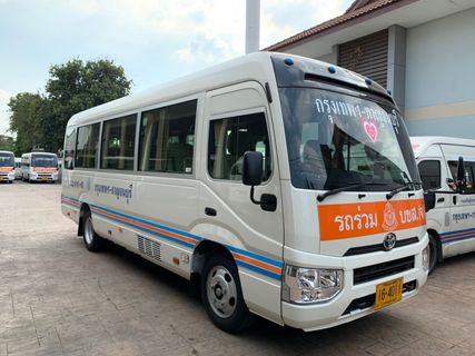 Monsiri Travel Kanchanaburi Minibus outside photo