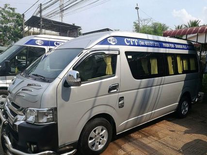 CTT Transportation VIP Minibus outside photo