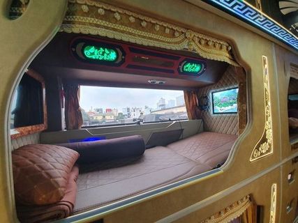 Thien Thanh Limousine Express inside photo