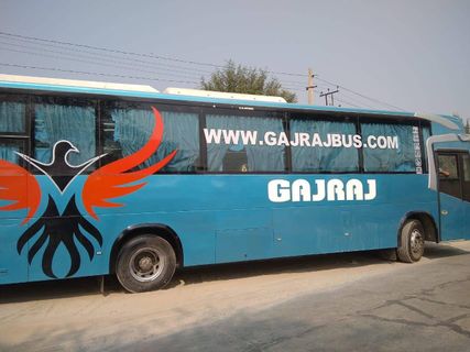Gajraj Bus AC Seater outside photo