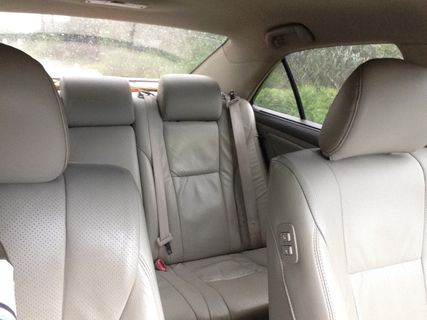 Andaman Taxis Comfort 3pax inside photo