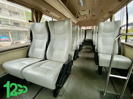 Phittinin Transport Minibus 内部の写真