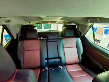 Glassflower Luxury SUV 4pax fotografía interior