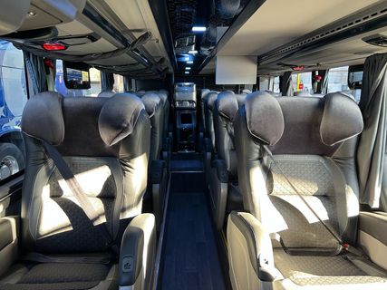 Cormar Bus Premium Sleeper 内部の写真
