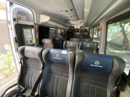 Corona Tours Minivan Innenraum-Foto