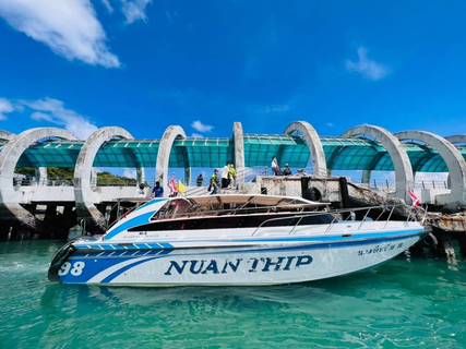 Nuanthip Speedboat + Van Innenraum-Foto