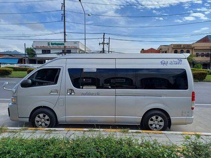 465 Surat Thani Phuket Transport Bus + Taxi fotografía interior