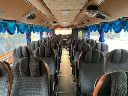 465 Surat Thani Phuket Transport Express всередині фото
