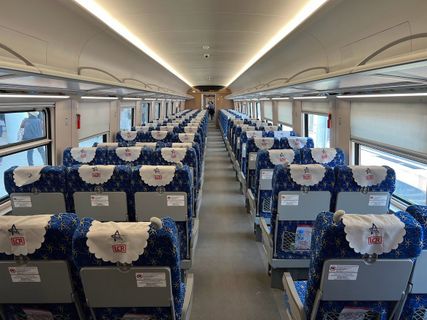 Laos Railway by RG Adventure Second Class Seat Innenraum-Foto