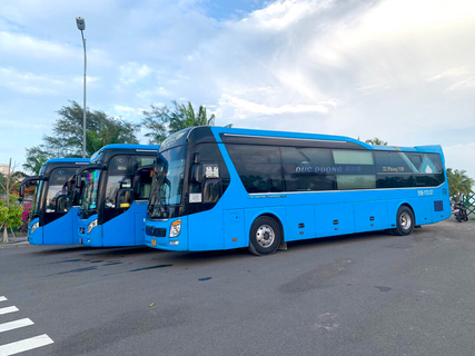Duc Duong Bus VIP 22 Diluar foto