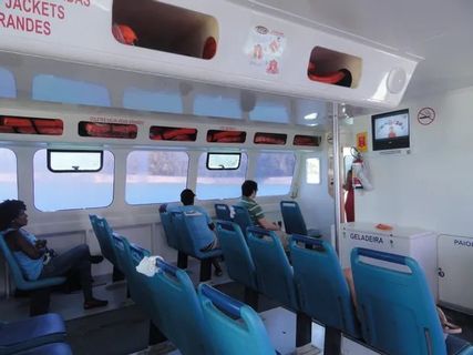 Adval Turismo Standard Class 내부 사진