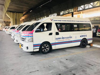 Wong Sai Thong Tour Regional Van عکس از خارج