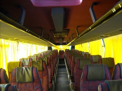 Prasanna Purple AC Seater всередині фото