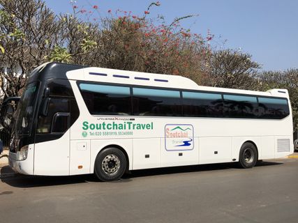 Soutchai Travel Van or Bus didalam foto