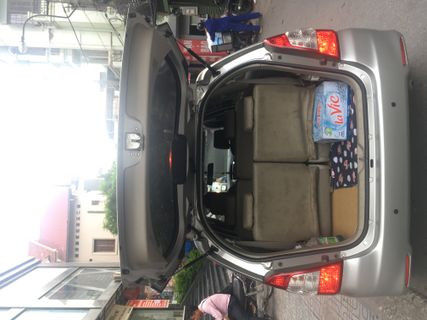 Dichung Minivan 4pax old inside photo