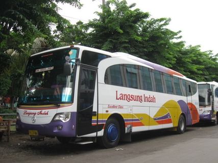 Langsung Indah Express عکس از خارج