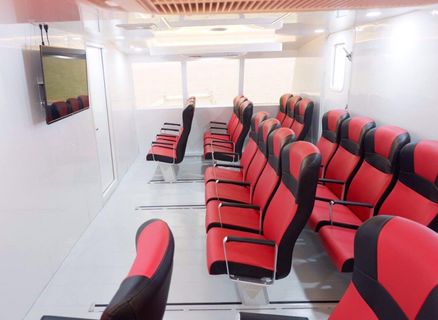 Boonsiri High Speed Ferries VIP Class İçeri Fotoğrafı