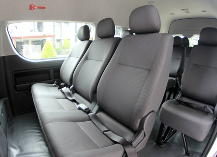 Areon Trans AC Seater didalam foto