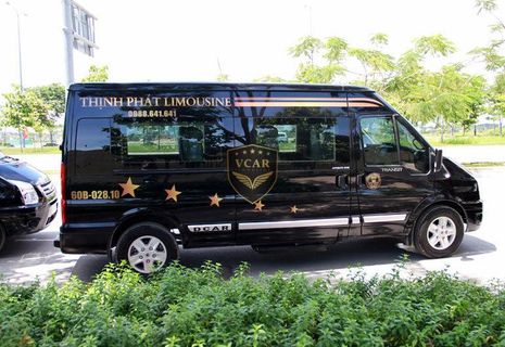 Thinh Phat Limousine VIP outside photo