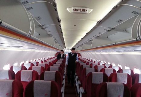 Loong Air Economy wewnątrz zdjęcia