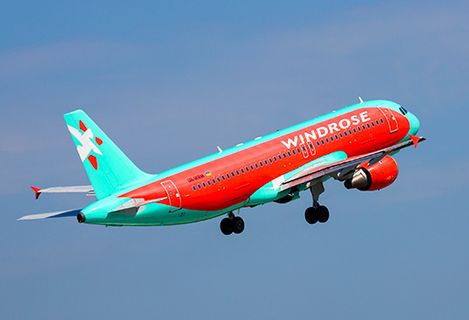 Windrose Airlines Economy Diluar foto