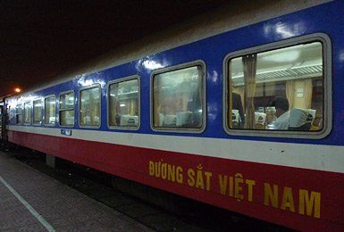 Vietnam Railways Class II AC outside photo