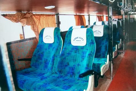 Lakecity Travels Non-AC Seater didalam foto