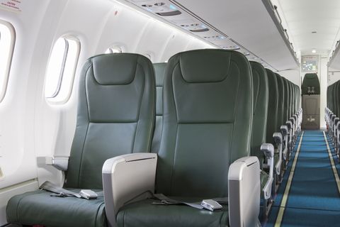 Precision Air Economy fotografía interior