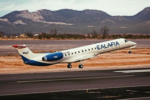 Calafia Airlines Economy 户外照片