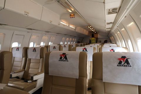 Airkenya Express Economy всередині фото