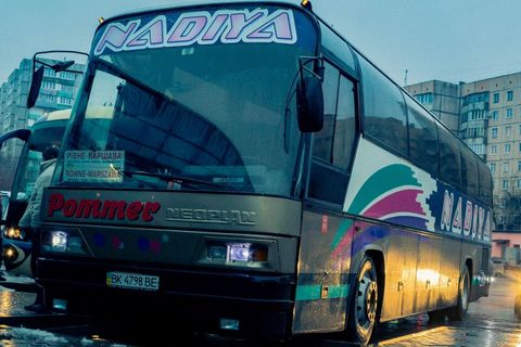 Nadiya Bus Standard AC Utomhusfoto