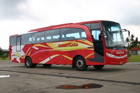 Nusantara Transindo AC Seater عکس از خارج