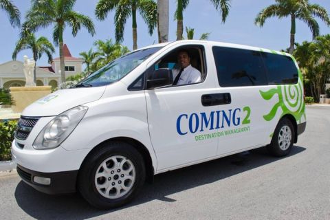 Coming2 Dominican Republic Minivan outside photo