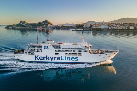 Kerkyra Lines High Speed Ferry Фото снаружи