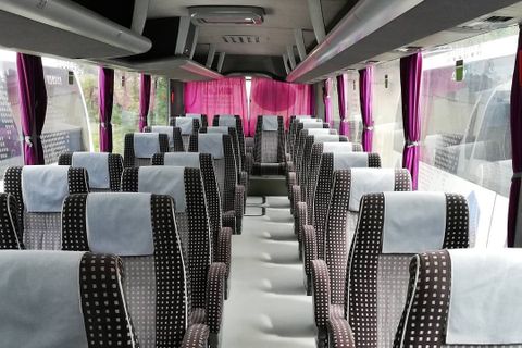Kondor Bus Standard AC fotografía interior