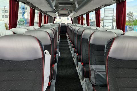 Onebus Standard AC داخل الصورة