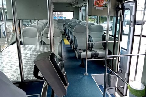 Phuket Smart Bus Standard AC 内部の写真