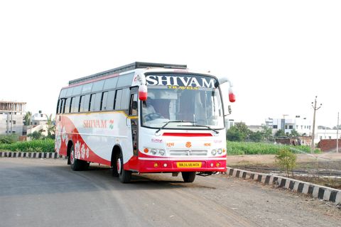 Shivam Travels AC Seater Aussenfoto
