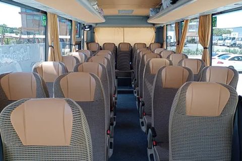 TransfersPro Minibus fotografía interior