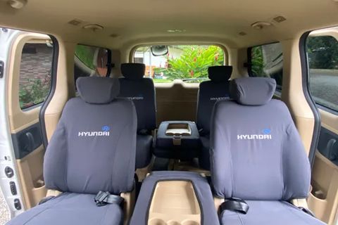 Arenal Trans Comfort Minivan 5pax Innenraum-Foto